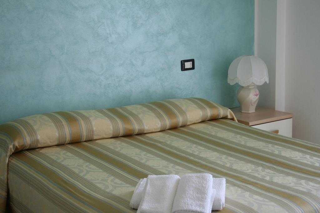 Bed And Breakfast Cirelli Scalea Rum bild